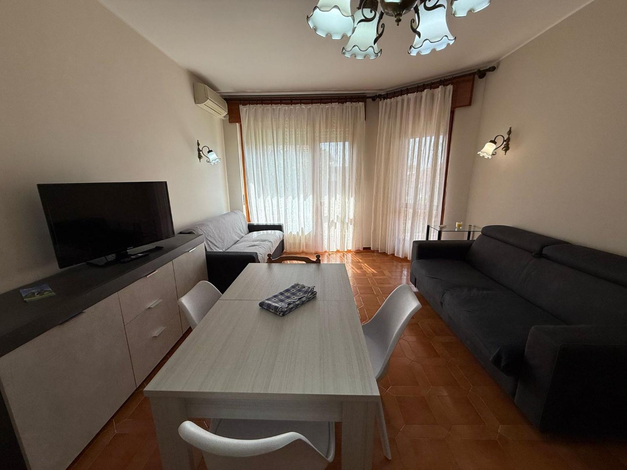 Wh - Appartamento Siccardi In Zona Residenziale Con Posto Auto Сан Ремо Екстериор снимка