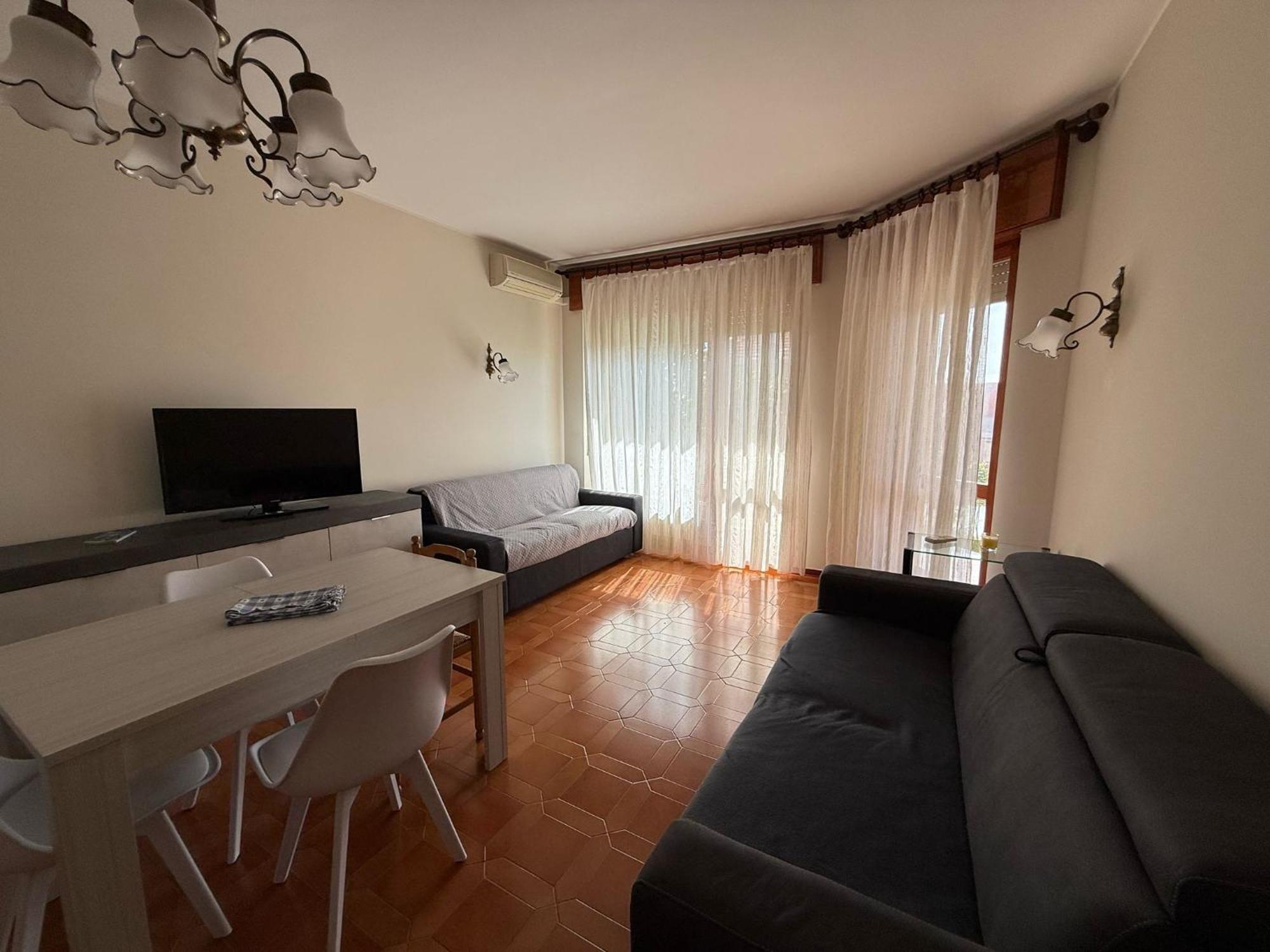Wh - Appartamento Siccardi In Zona Residenziale Con Posto Auto Сан Ремо Екстериор снимка